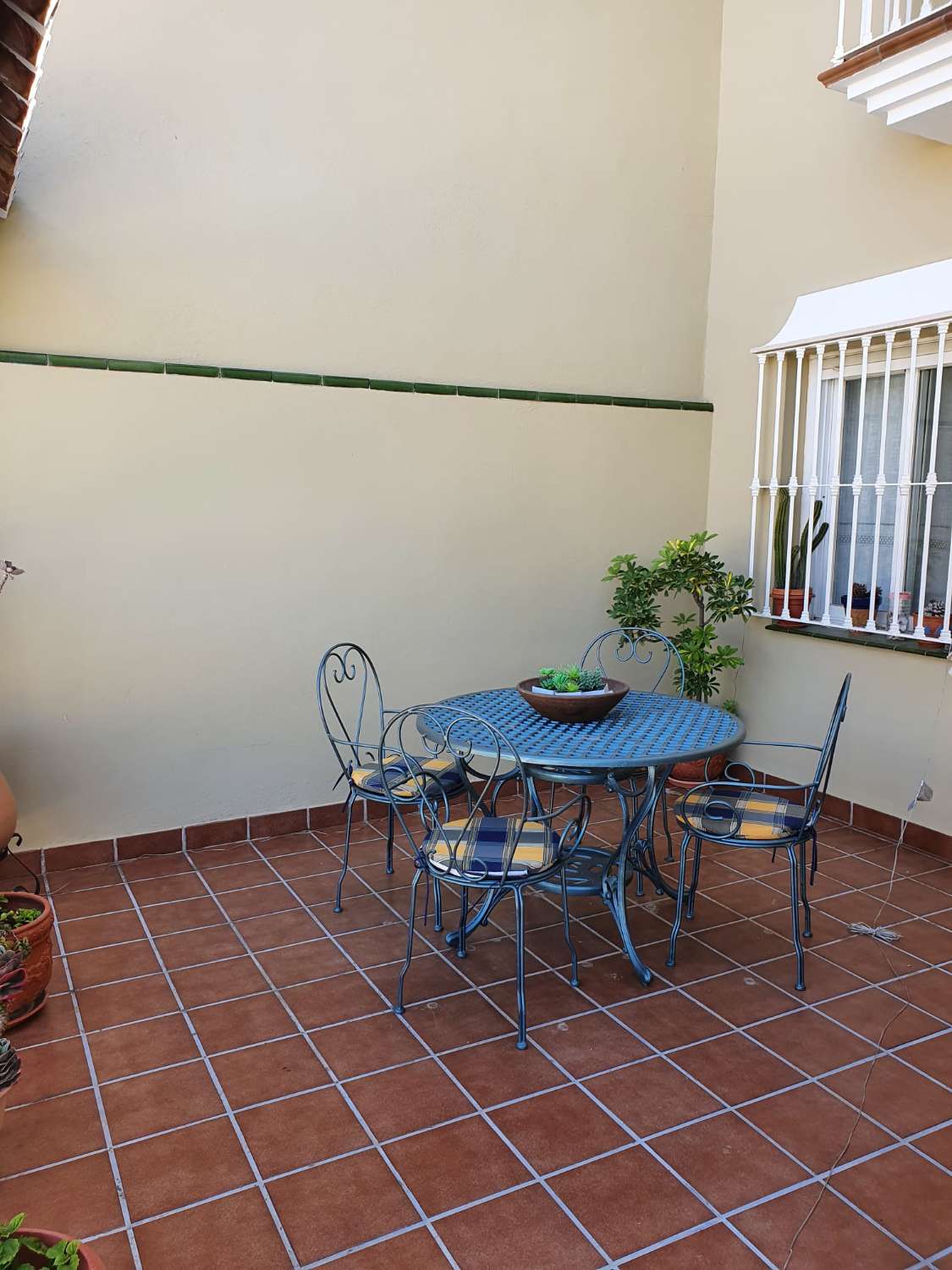 Продается отличный двухквартирный дом в Торре-дель-Мар.