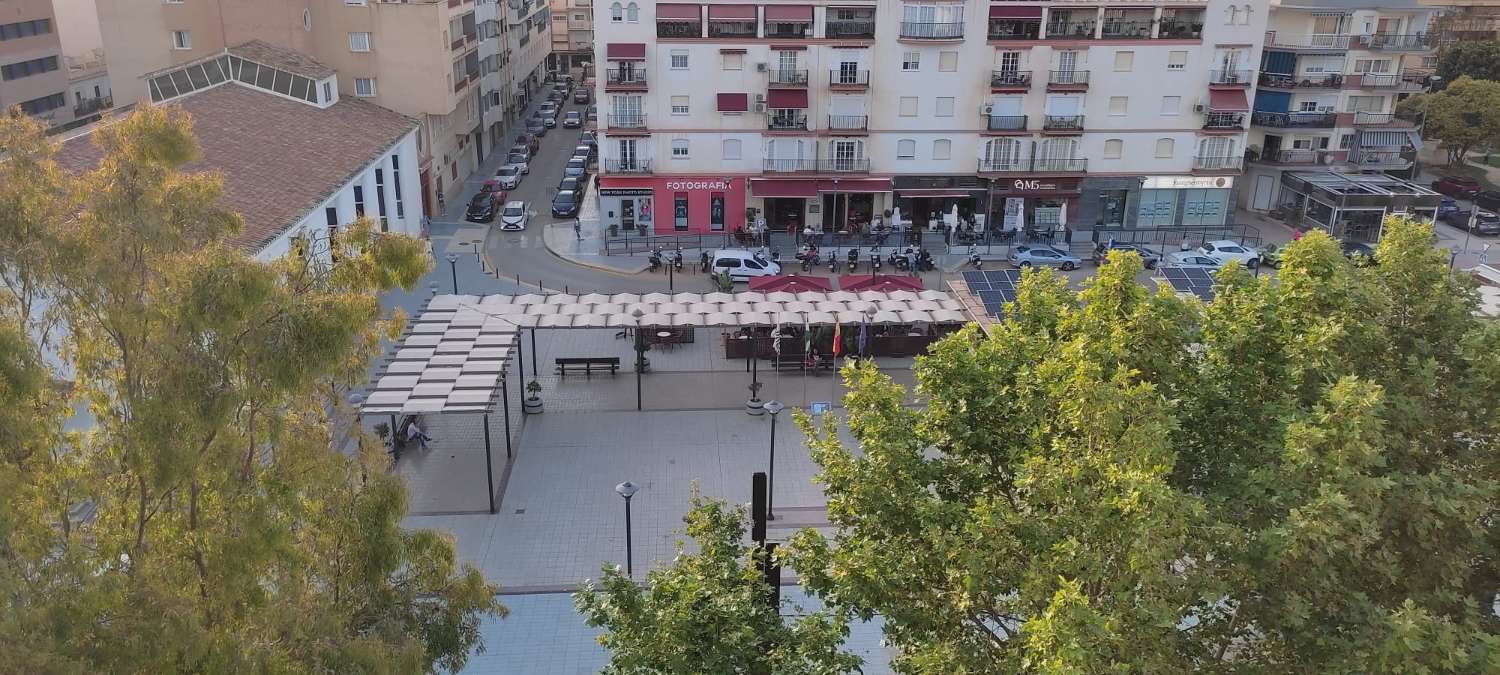 GEWELDIG APPARTEMENT IN HET CENTRUM VAN TORRE DEL MAR