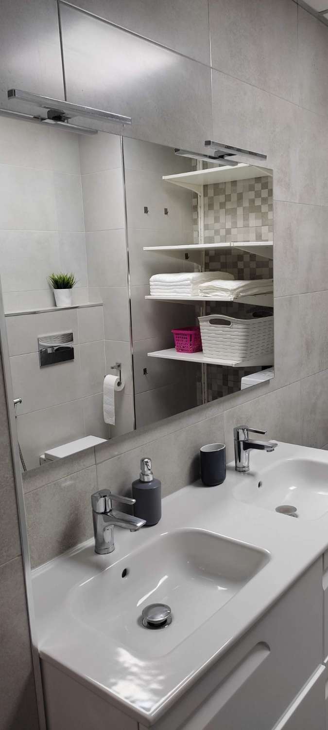 GEWELDIG APPARTEMENT IN HET CENTRUM VAN TORRE DEL MAR