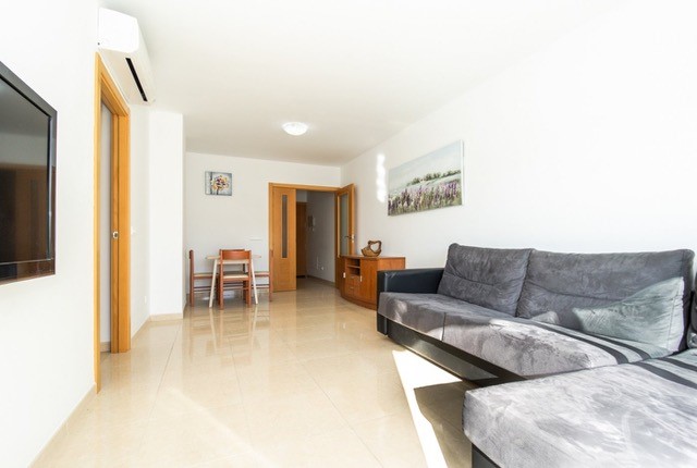 ESTUPENDO PISO EN VENTA EN TORRE DEL MAR SUPT-12