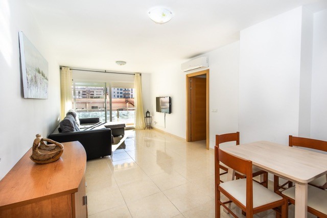 ESTUPENDO PISO EN VENTA EN TORRE DEL MAR SUPT-12