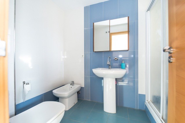 ESTUPENDO PISO EN VENTA EN TORRE DEL MAR SUPT-12