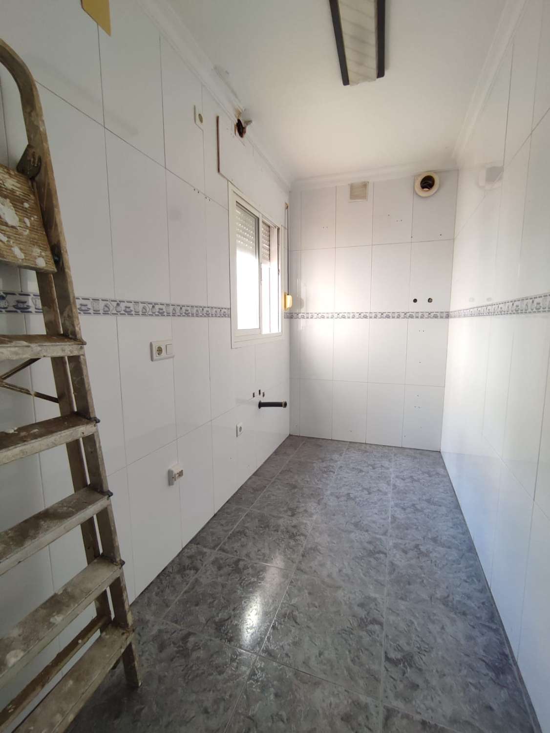 MAISON À VENDRE ALGARROBO PUEBLO