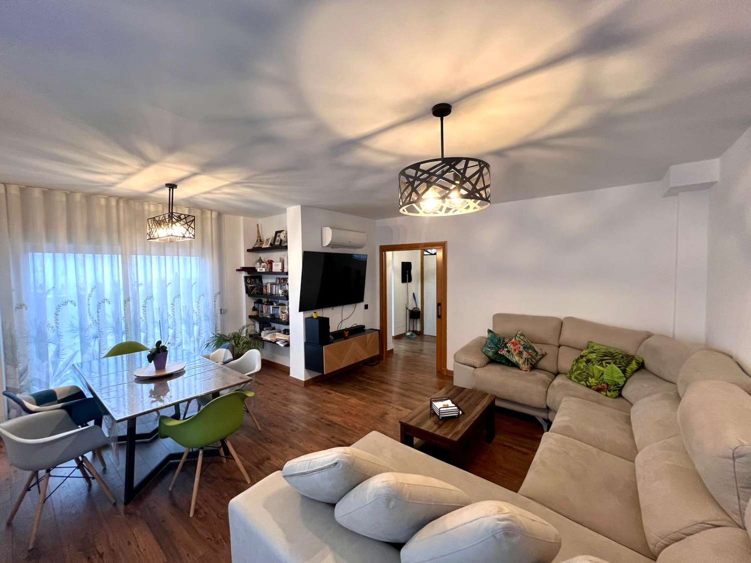 CHALET ADOSADO EN VENTA