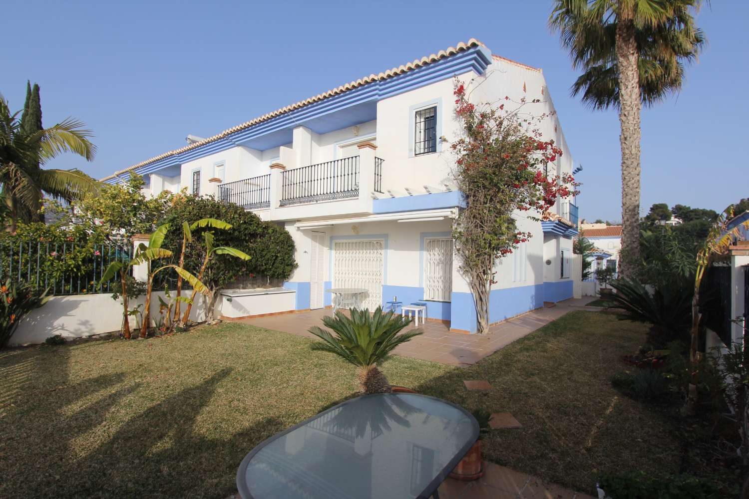 Magnificent villa for sale in Mezquitilla