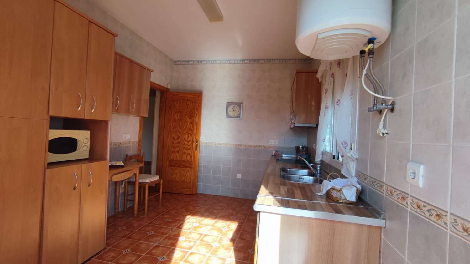 EN VENTA MAGNIFICA CASA DE CAMPO EN VIÑUELA