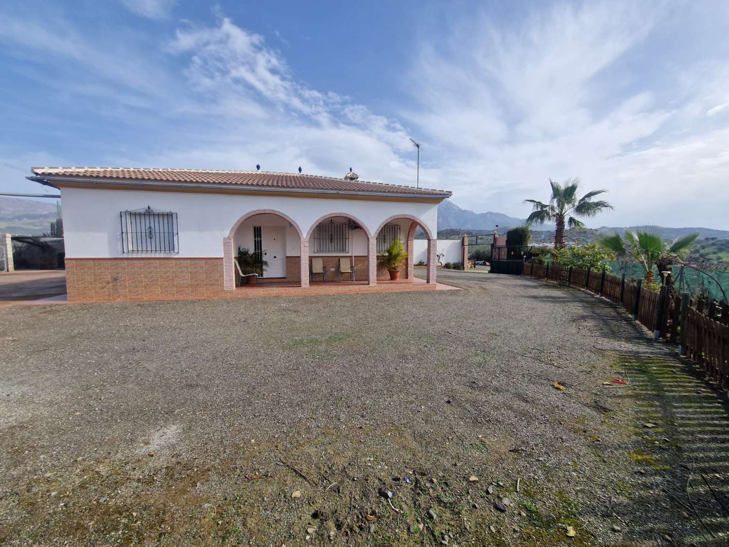 En venta magnifica casa de campo en Viñuela