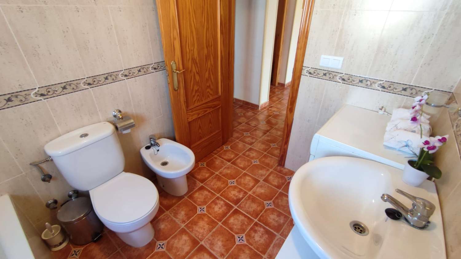 EN VENTA MAGNIFICA CASA DE CAMPO EN VIÑUELA