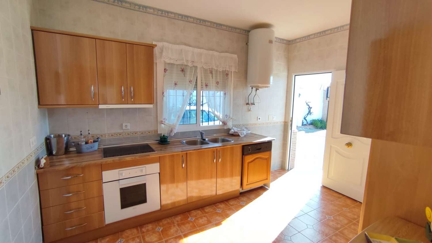 En venta magnifica casa de campo en Viñuela