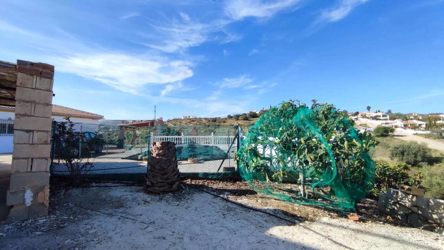 EN VENTA MAGNIFICA CASA DE CAMPO EN VIÑUELA