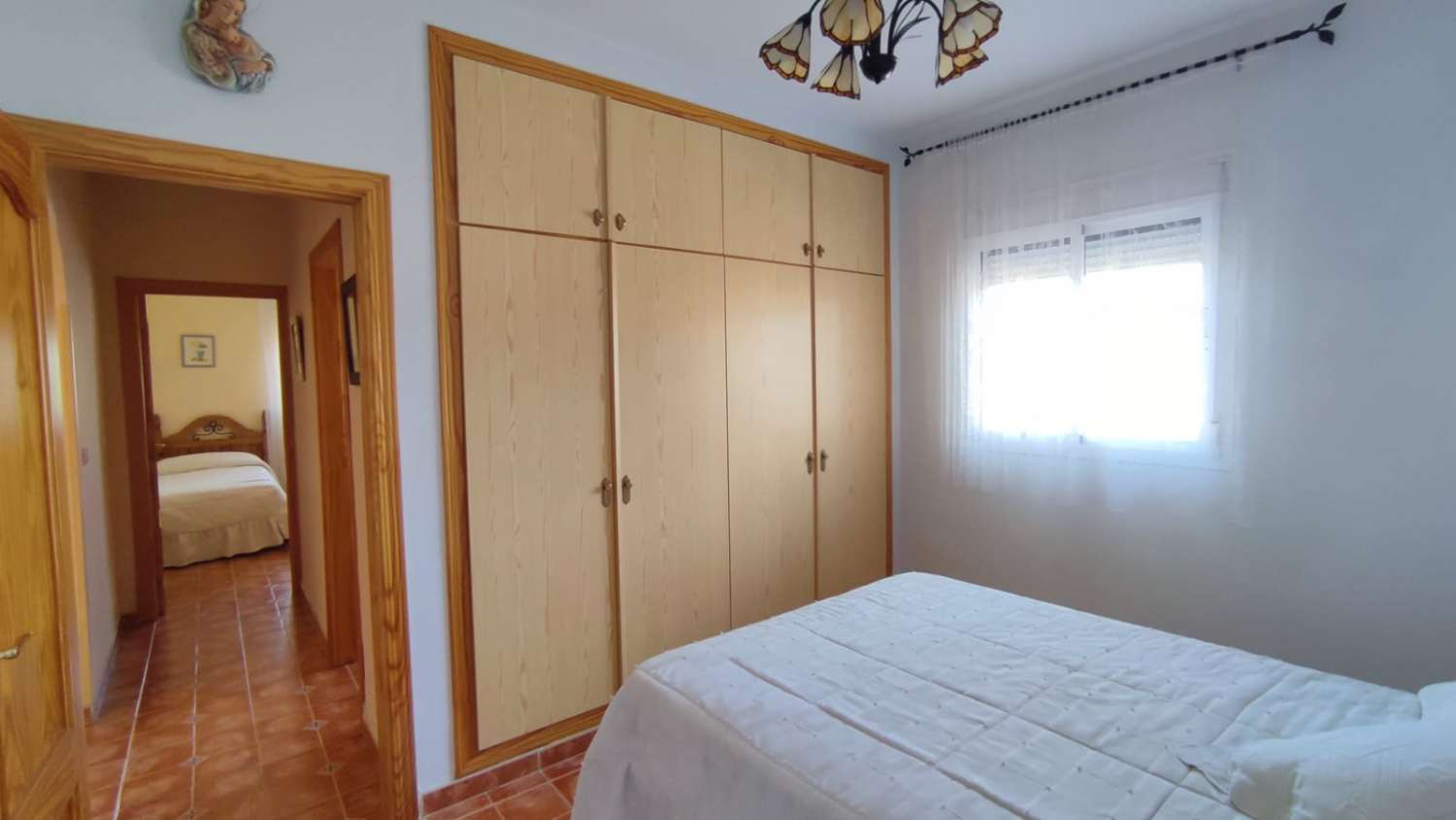 EN VENTA MAGNIFICA CASA DE CAMPO EN VIÑUELA