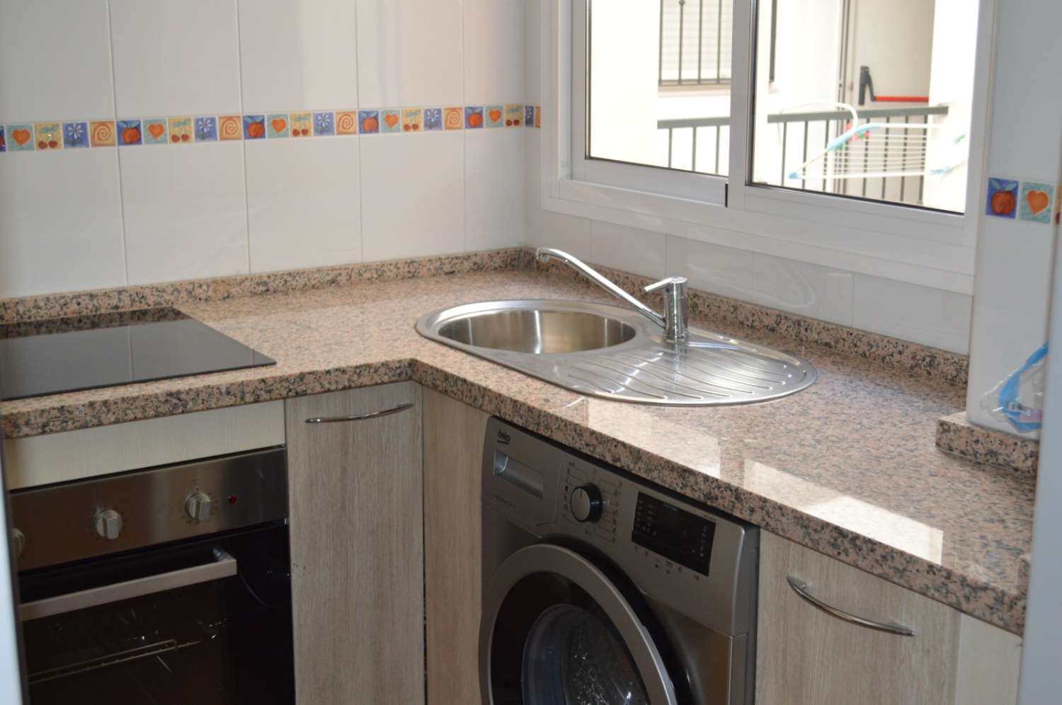 DUPLEX-PENTHOUSE IN 1. STRANDLINIE IN ALGARROBO COSTA