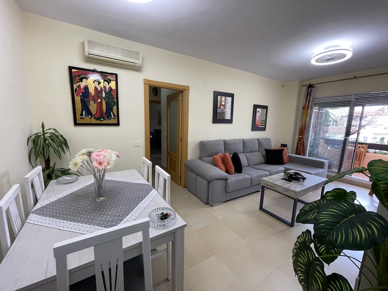 FANTÁSTICO PISO EN RESIDENCIAL EN BAVIERA GOLF