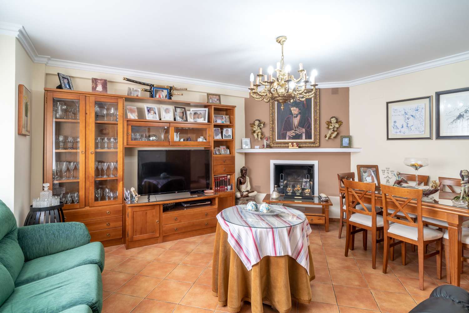 CHALET ADOSADO EN VÉLEZ MÁLAGA