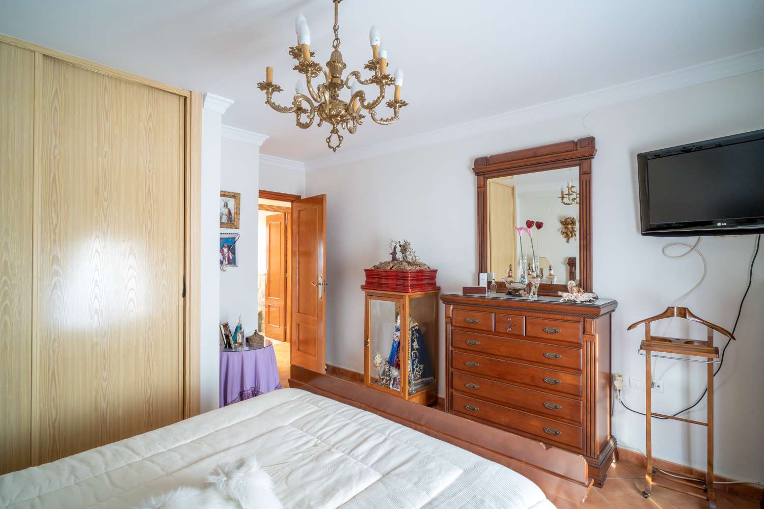 CHALET ADOSADO EN VÉLEZ MÁLAGA