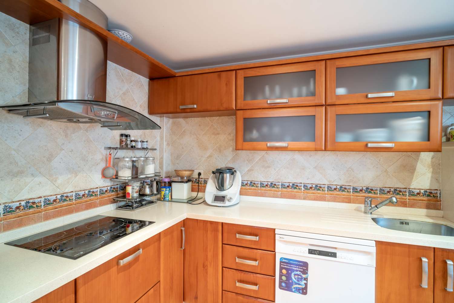 CHALET ADOSADO EN VÉLEZ MÁLAGA