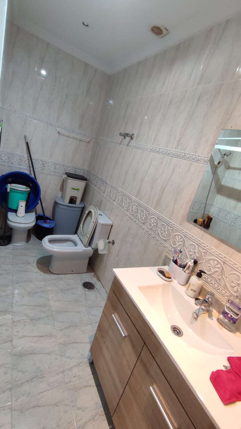 SE VENDE PISO EN VÉLEZ MÁLAGA