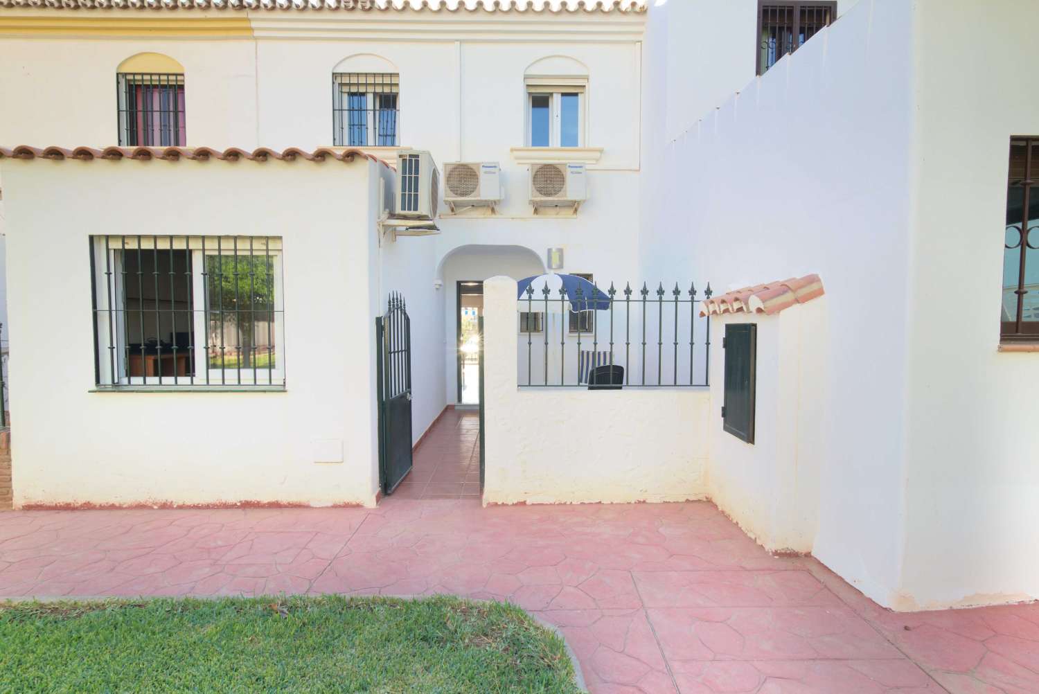 CHALET EN VENTA EN CALETA DE VÉLEZ