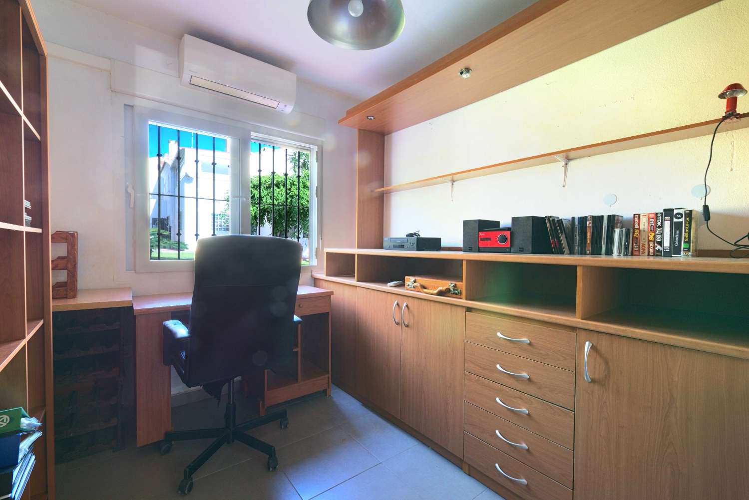 CHALET EN VENTA EN CALETA DE VÉLEZ