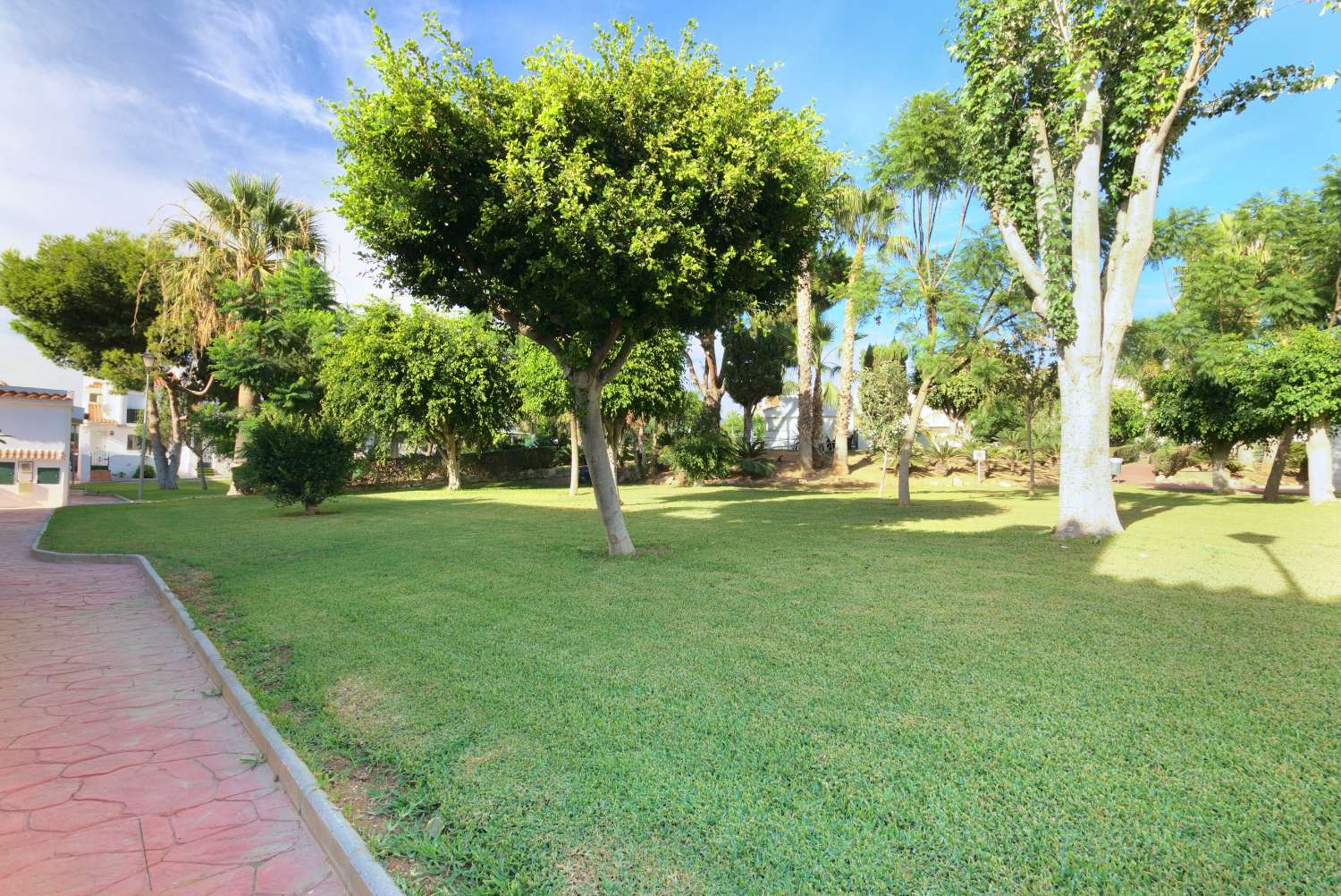 CHALET EN VENTA EN CALETA DE VÉLEZ