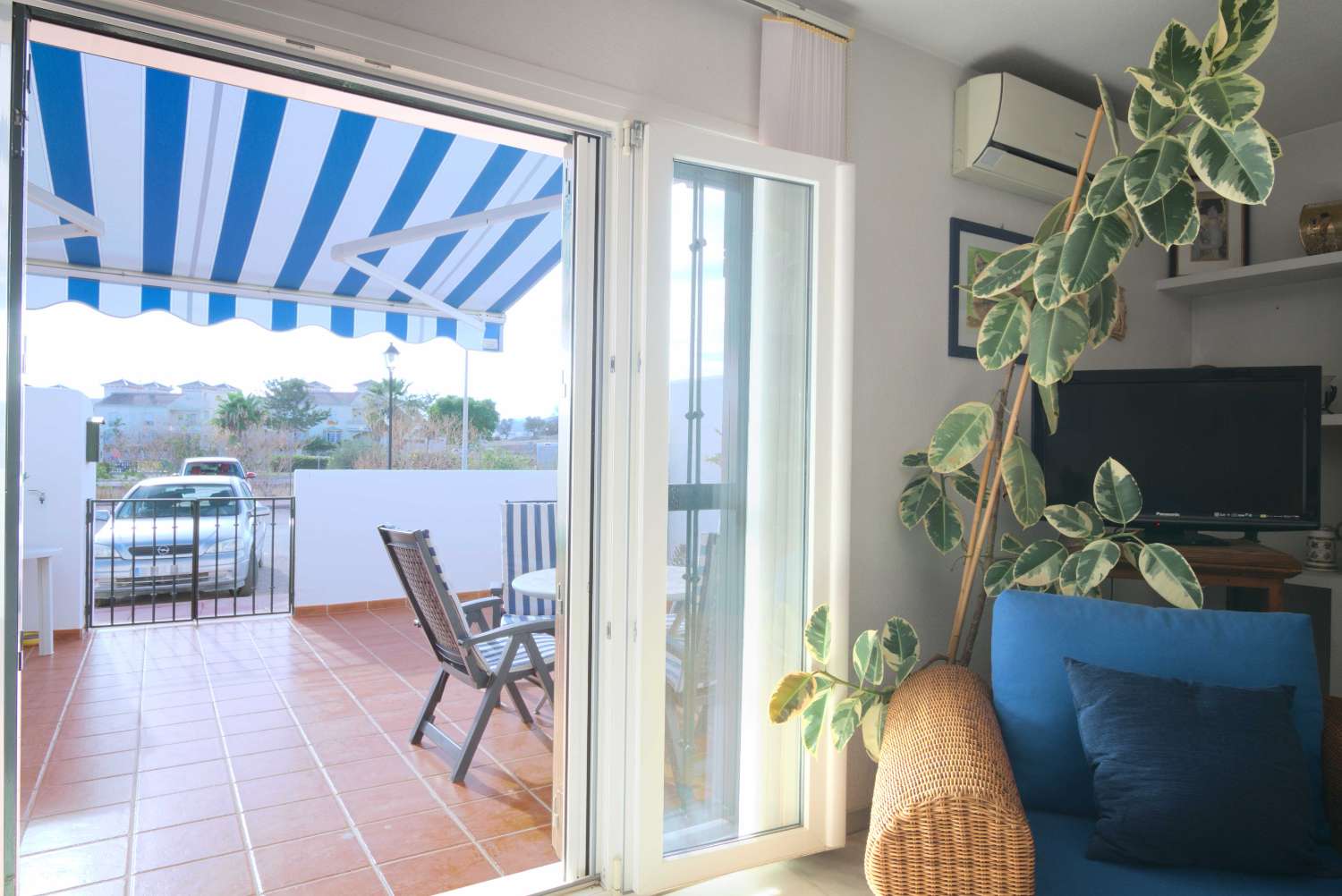 CHALET EN VENTA EN CALETA DE VÉLEZ