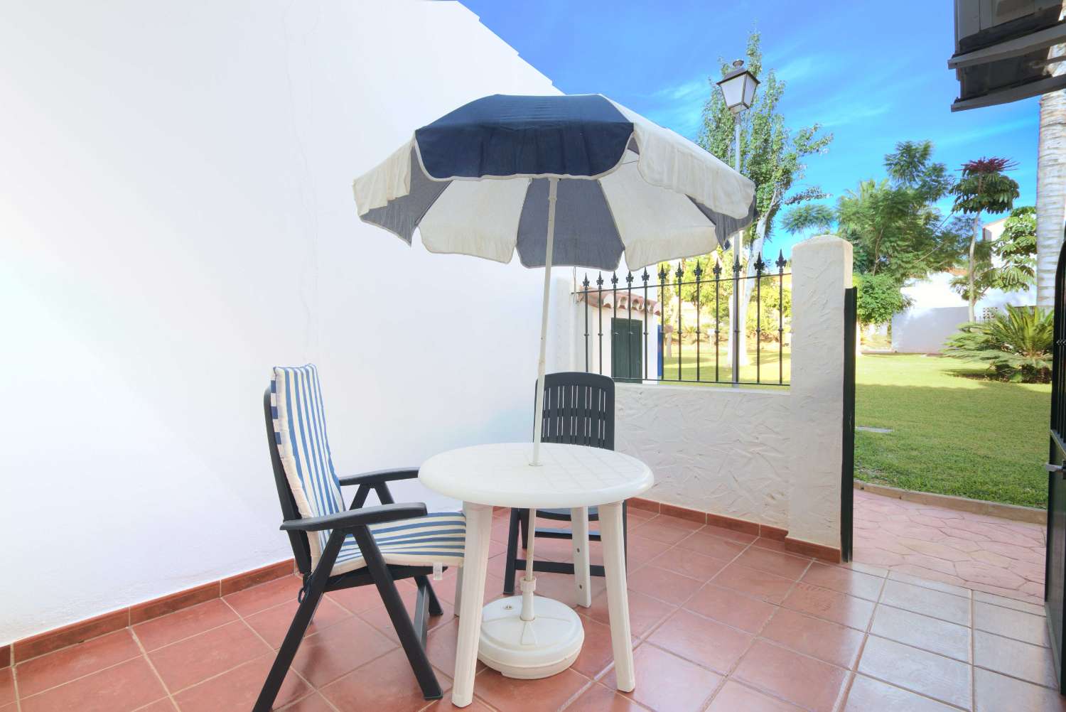 CHALET EN VENTA EN CALETA DE VÉLEZ