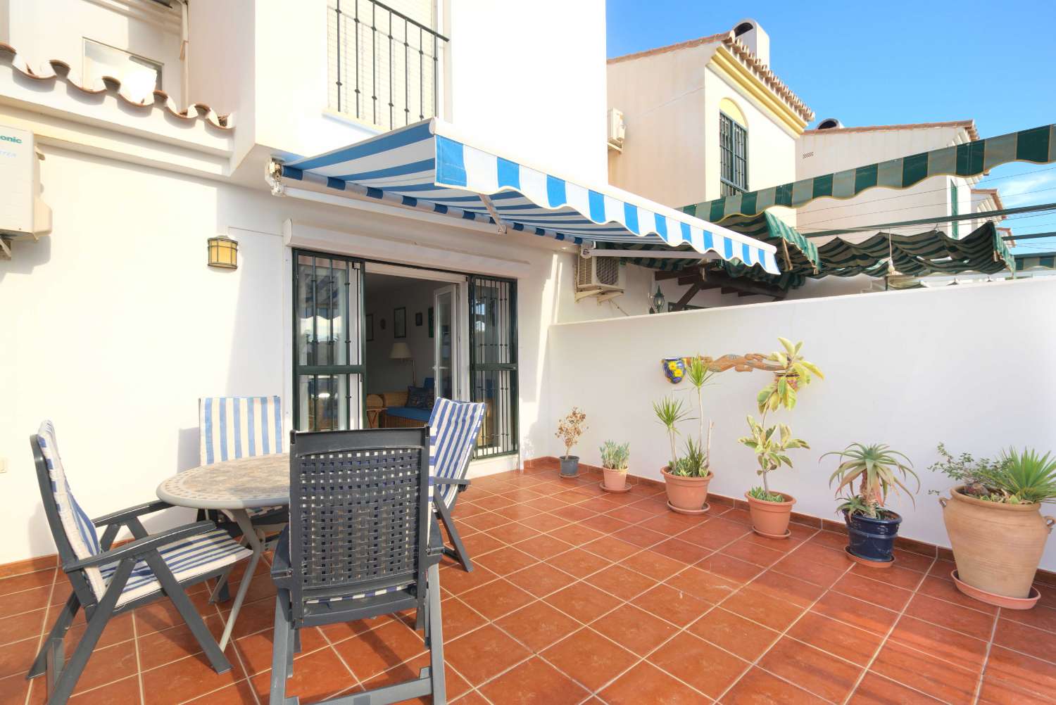 CHALET EN VENTA EN CALETA DE VÉLEZ