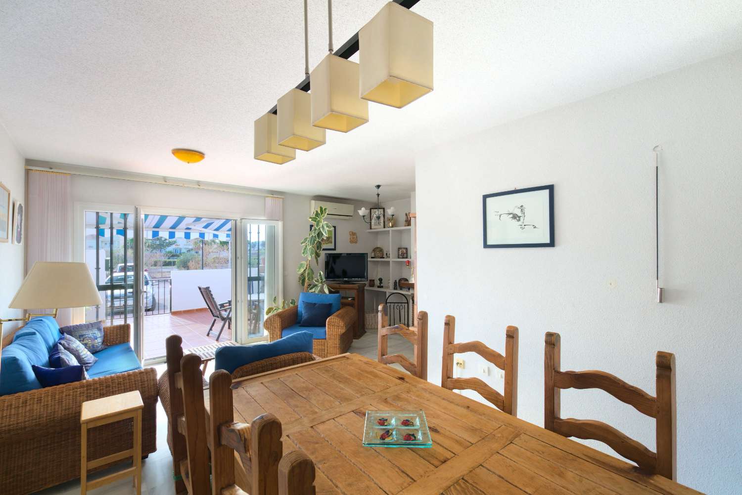 CHALET EN VENTA EN CALETA DE VÉLEZ