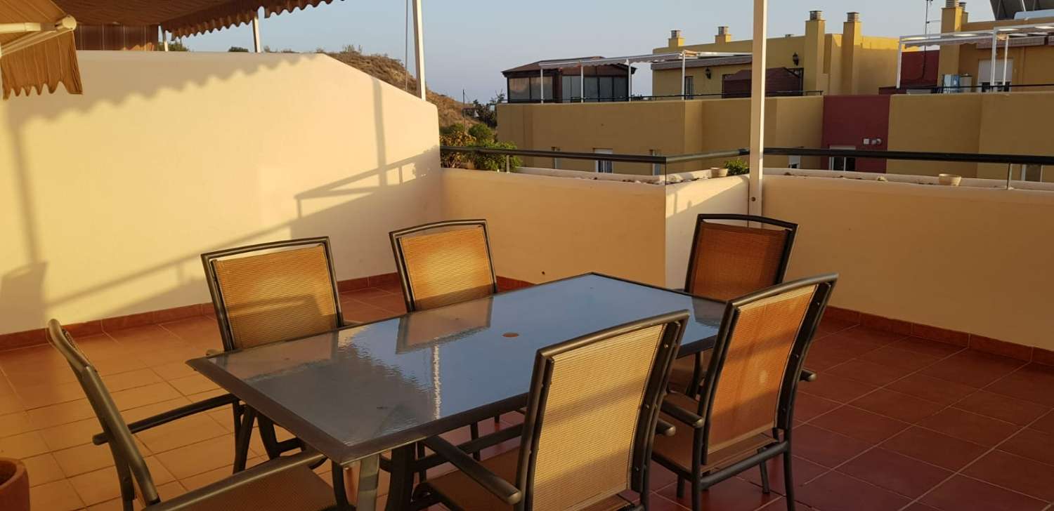 Bel appartamento in affitto da settembre a giugno, VALLE NIZA