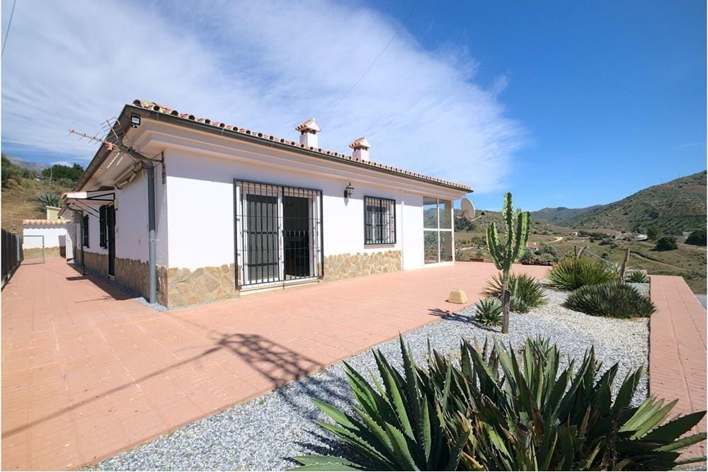 Fristående villa i Sadella, Malaga