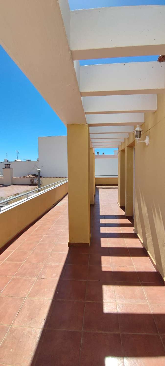 Kattohuoneisto myytävänä Vélez Málagan keskustassa