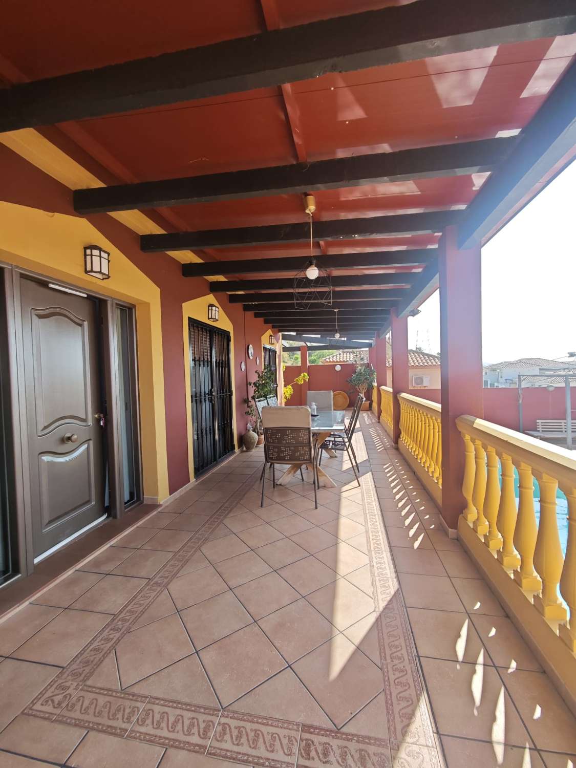 Suuri omakotitalo myytävänä läsnä El Morche, Torrox Costa