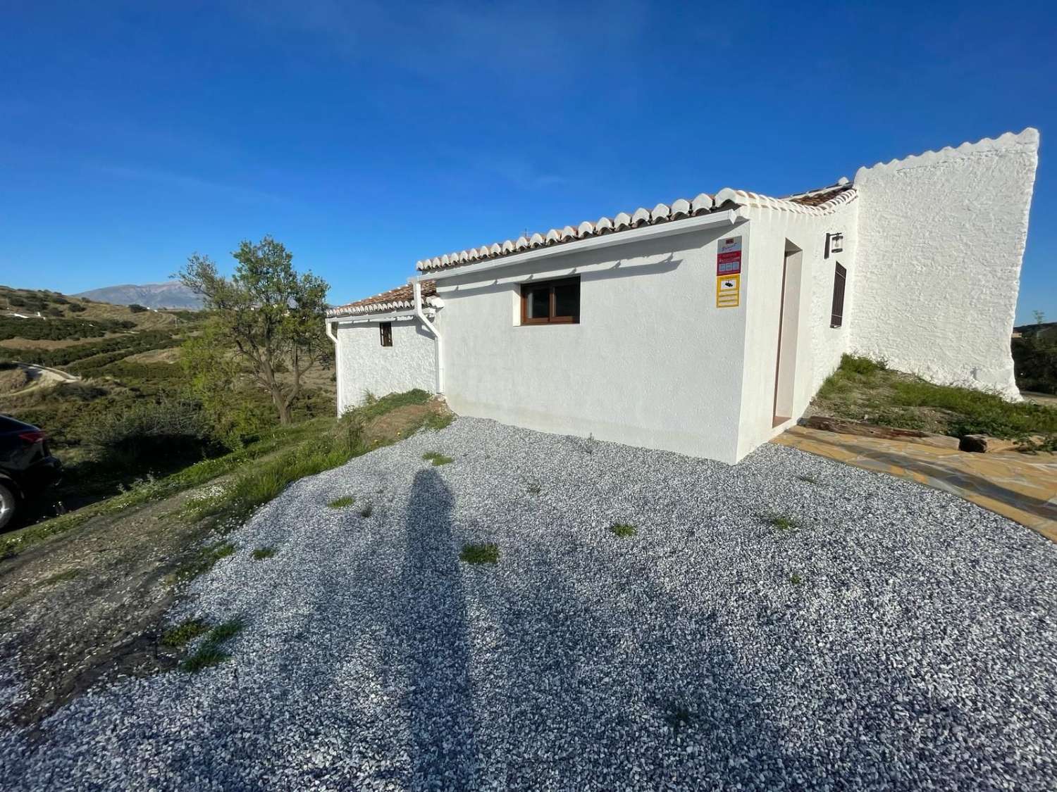 Maalaismainen finca myytävänä Benamargosassa,