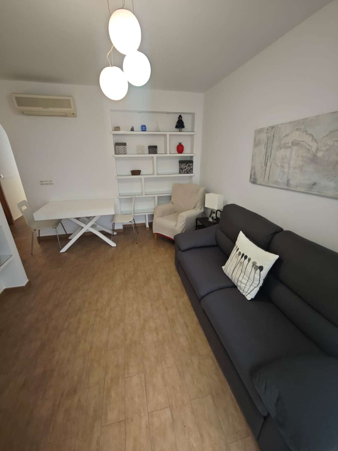 Casa en alquiler en Centro de Torre del Mar, corta temporada