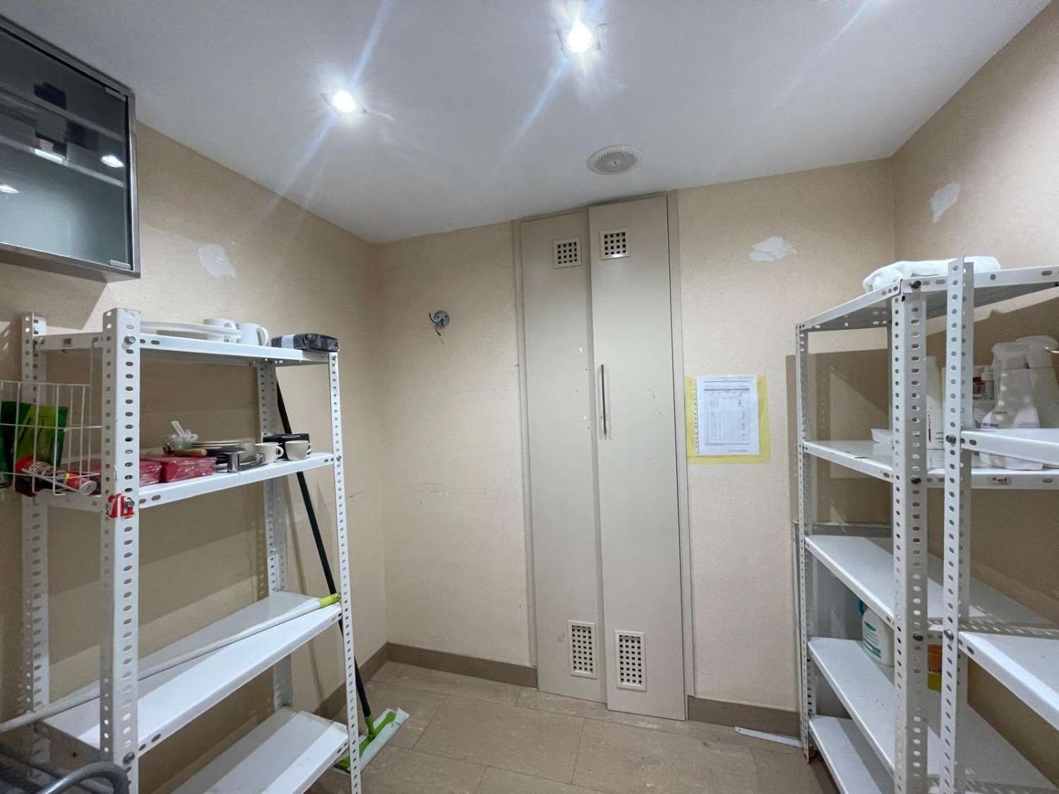 En venta Oficina en Pasaje Santa Margarita