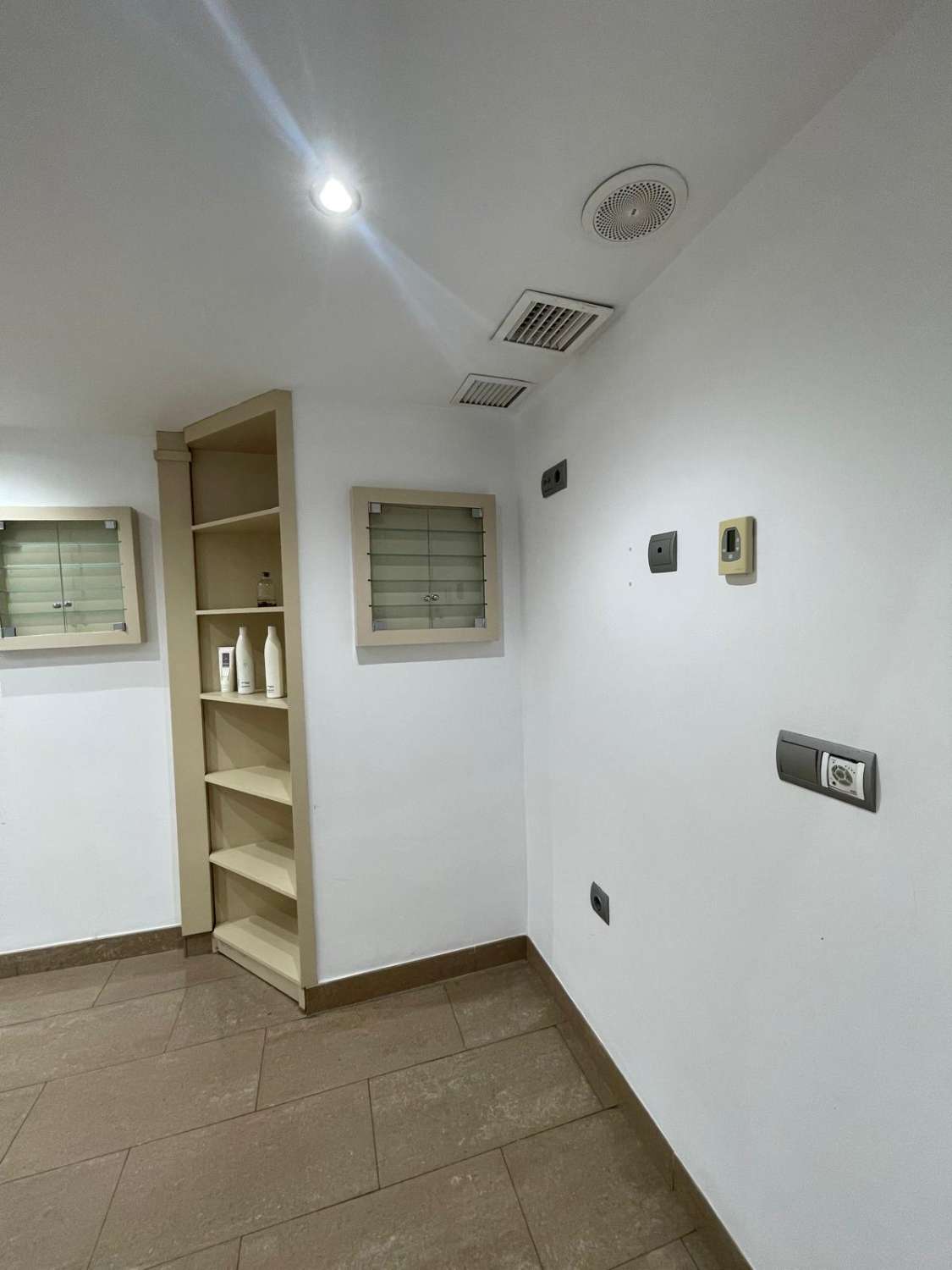 En venta Oficina en Pasaje Santa Margarita