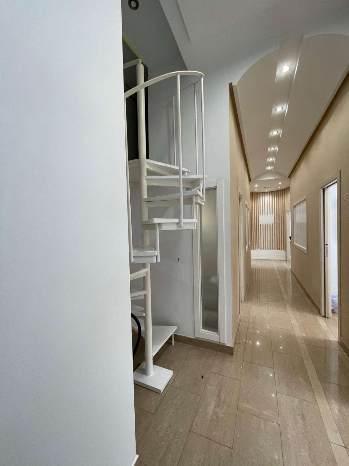 En venta Oficina en Pasaje Santa Margarita