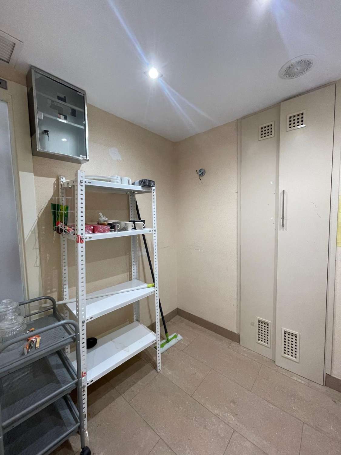 En venta Oficina en Pasaje Santa Margarita