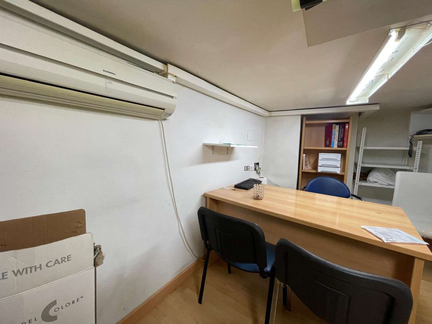 En venta Oficina en Pasaje Santa Margarita