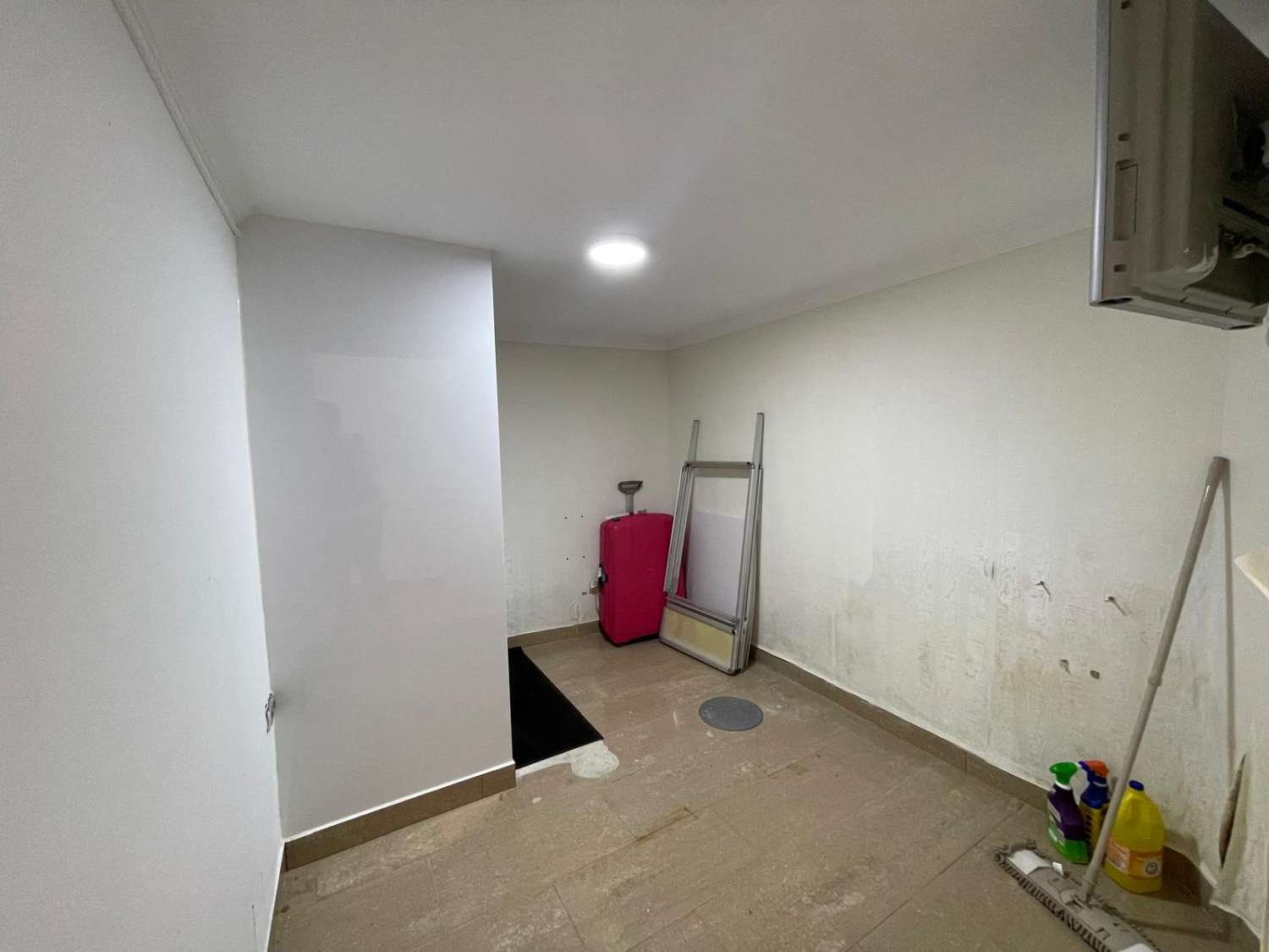 En venta Oficina en Pasaje Santa Margarita