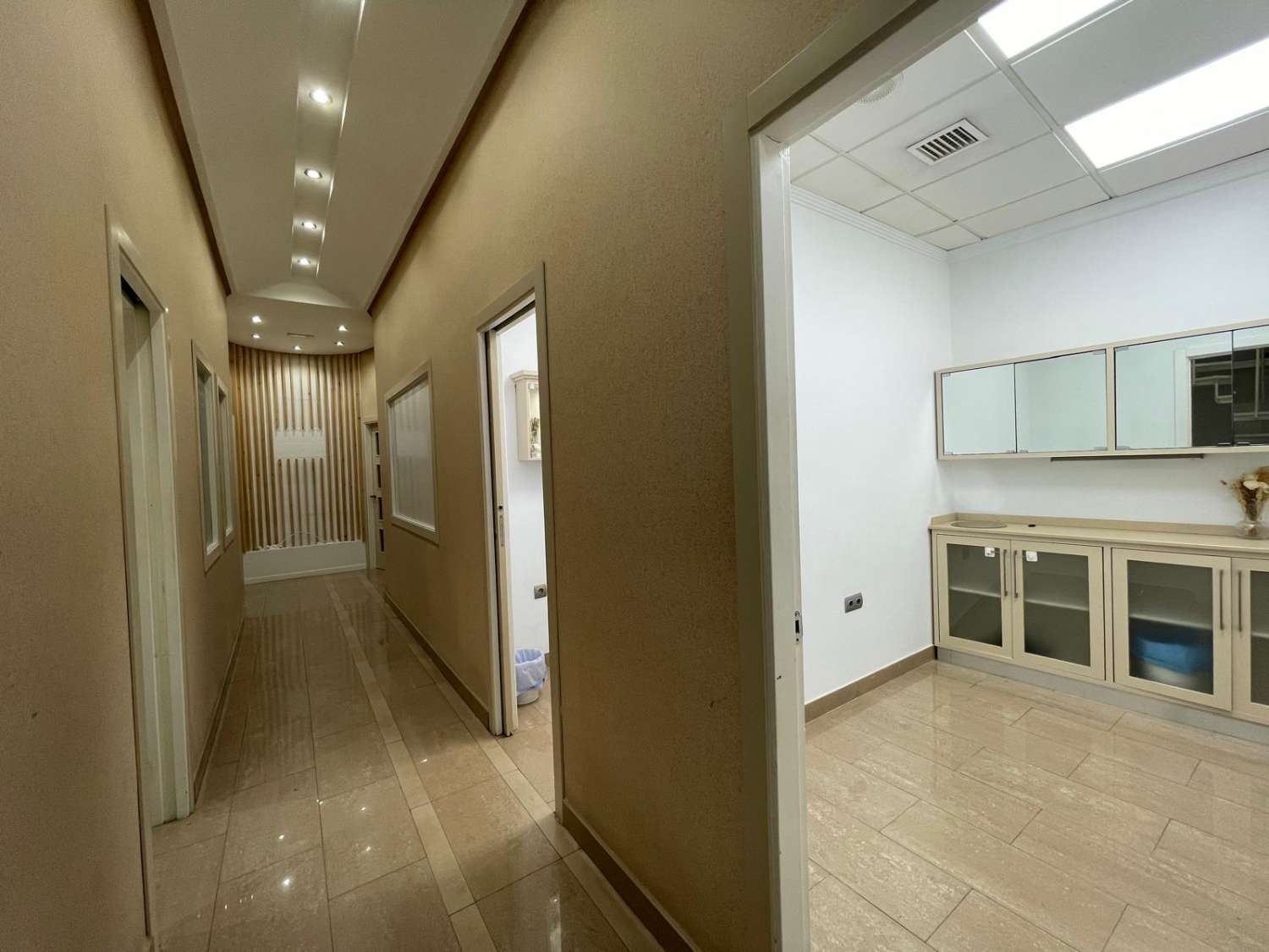 En venta Oficina en Pasaje Santa Margarita
