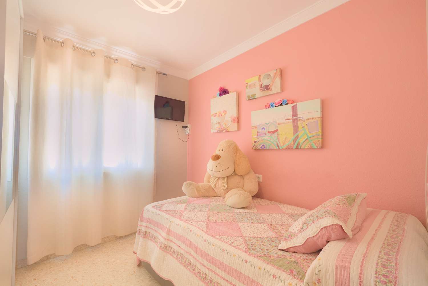 En venta Chalet en Viña Málaga