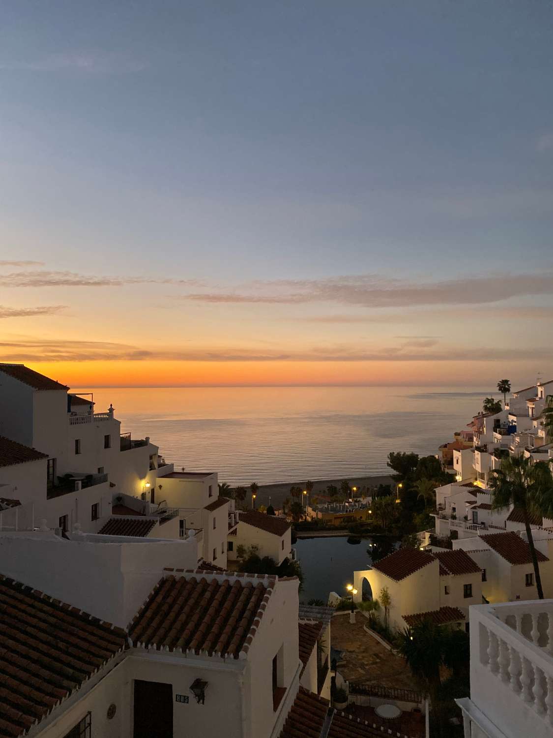 Piso en venta en Nerja , Capistrano