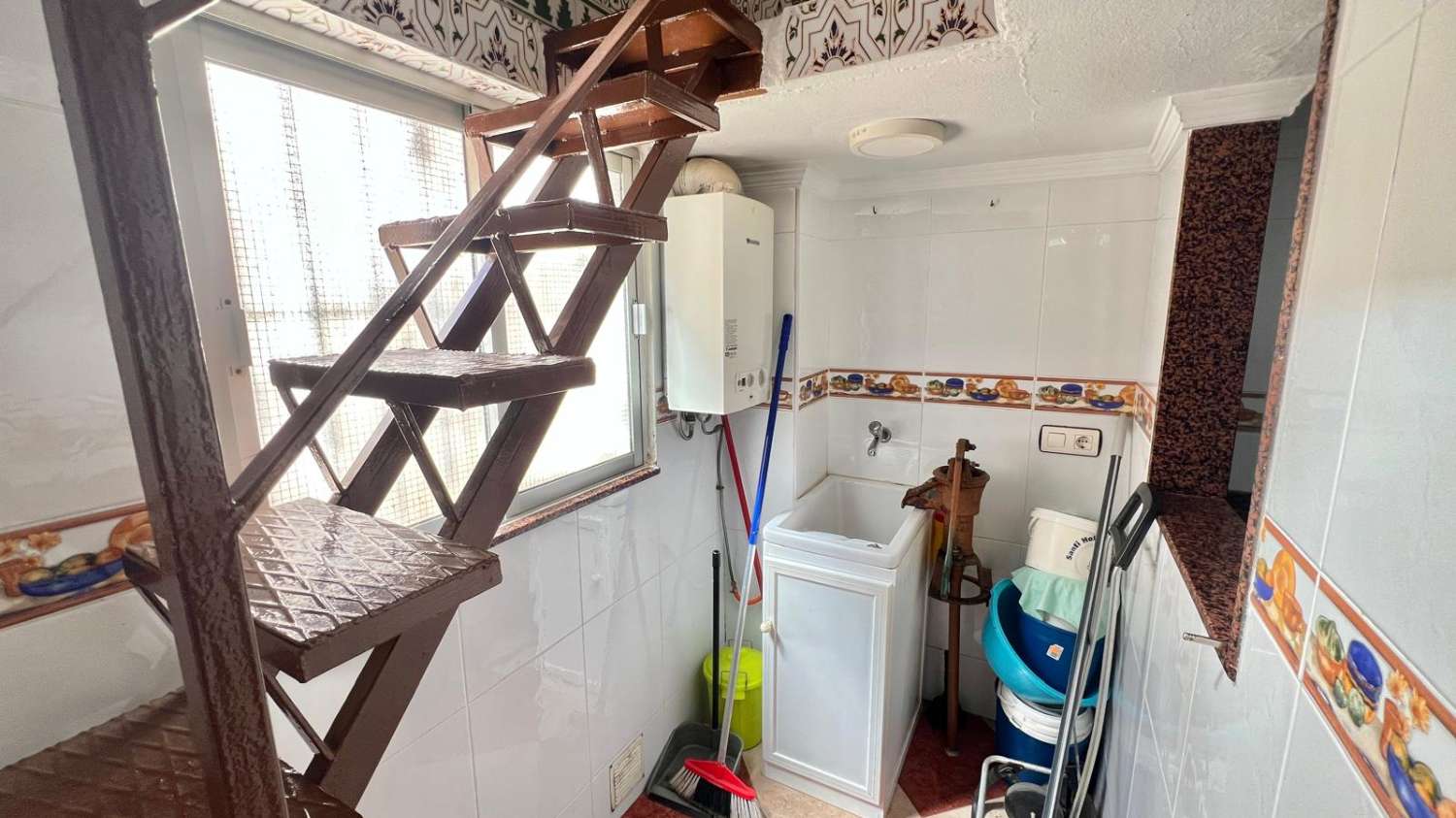 Espectacular bajo en venta en Torre del Mar