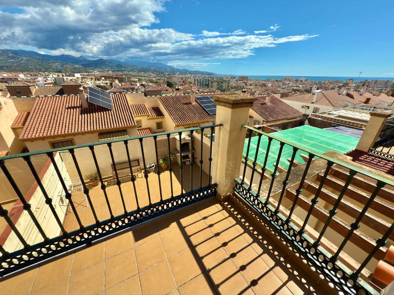 Gran Adosado en venta en Viña Málaga, Torre del Mar
