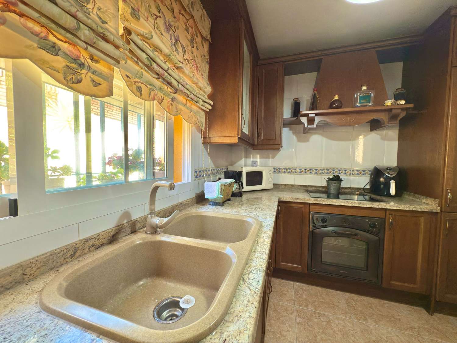 Gran Adosado en venta en Viña Málaga, Torre del Mar