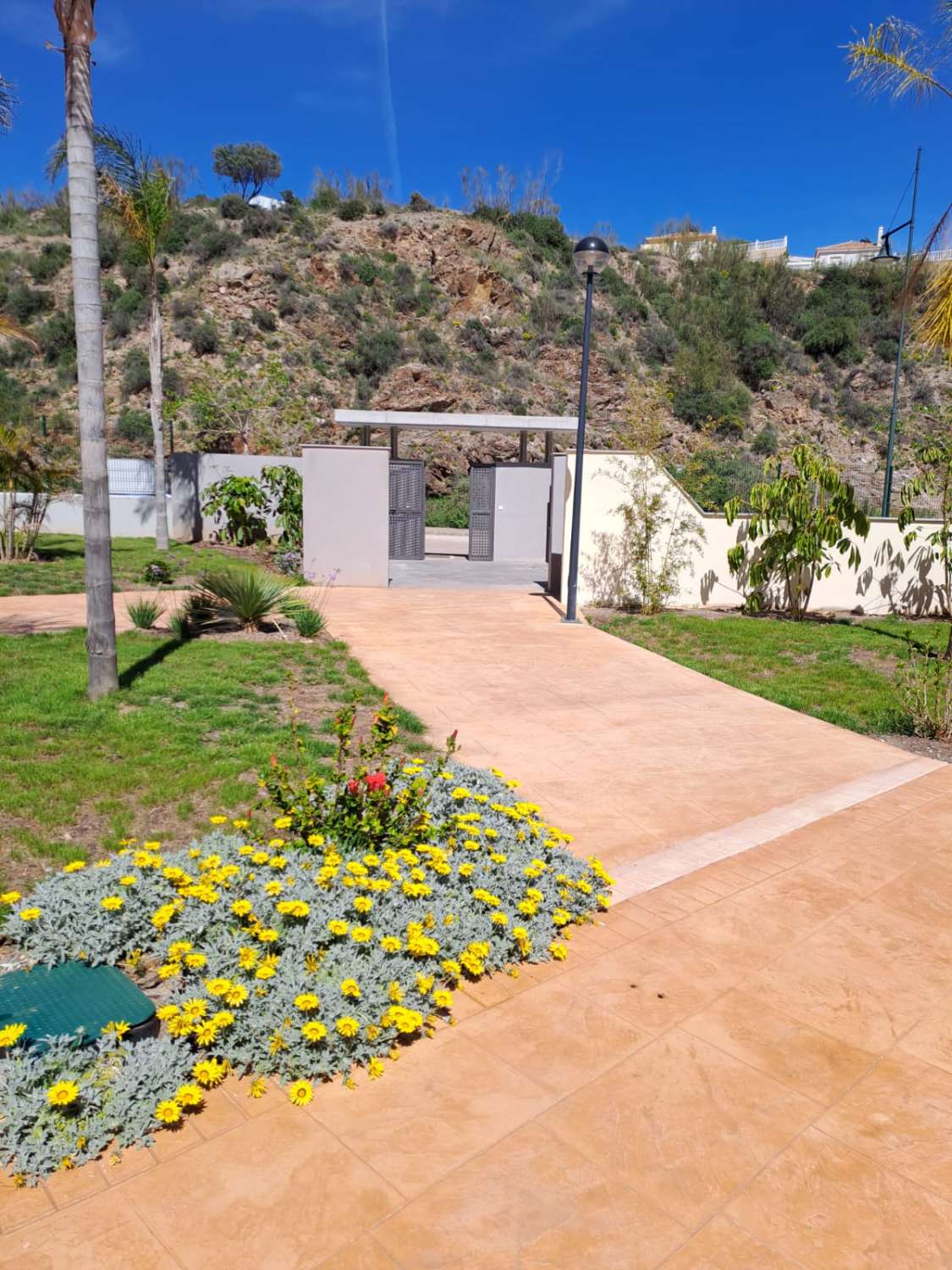 Wohnung zu verkaufen in Valle Niza, Almayate Bajo