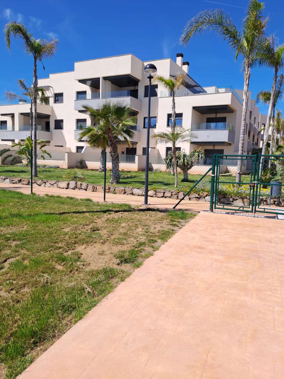 Wohnung zu verkaufen in Valle Niza, Almayate Bajo