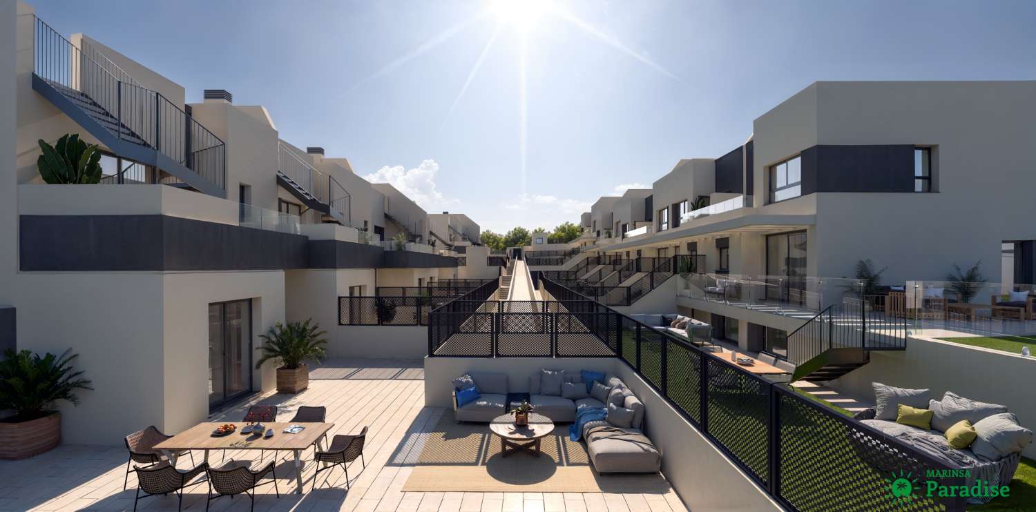Luxuriöse Reihenhäuser zum Verkauf in Nerja