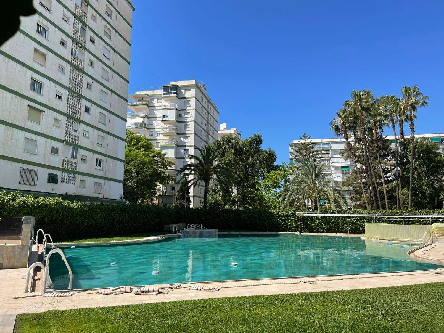 MAGNIFICO APARTAMENTO EN VENTA EN EL CENTRO DE TORRE DEL MAR.